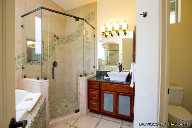 The At Schlitterbahn Resort 3*