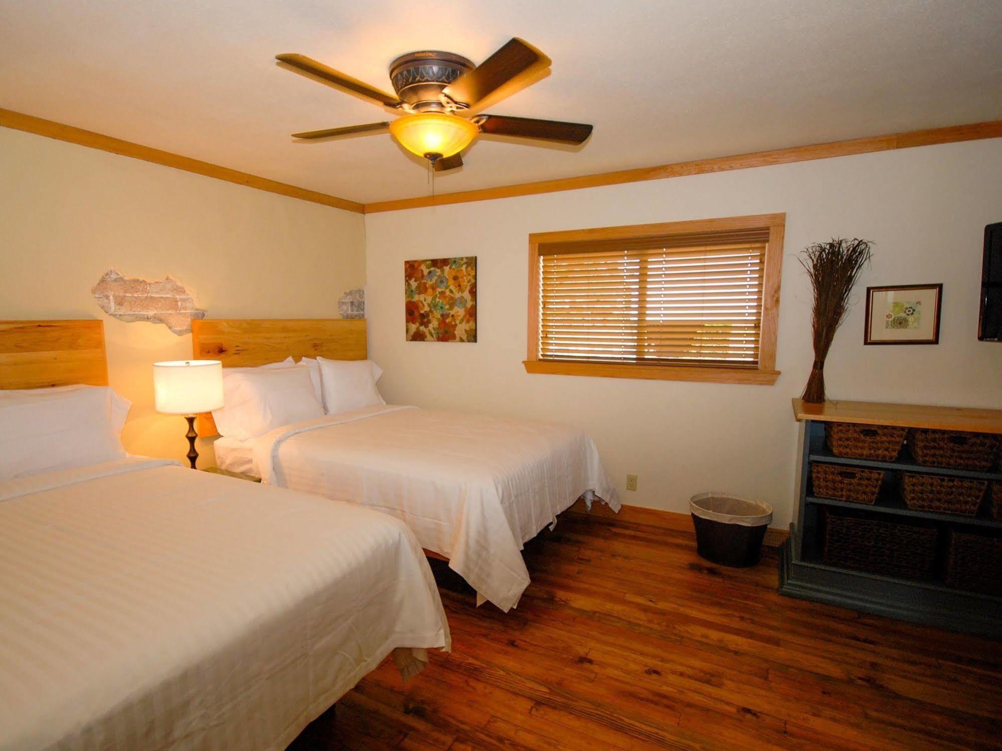 The At Schlitterbahn Resort 3*