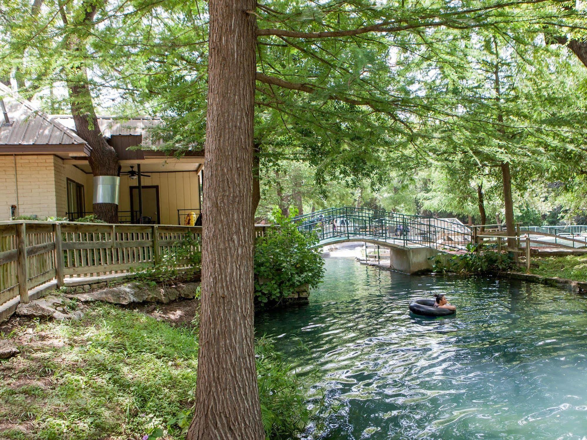 Resort The At Schlitterbahn